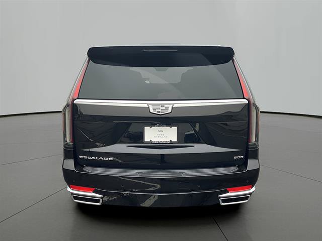 Used 2021 Cadillac Escalade Premium Luxury AWD/4WD image 4