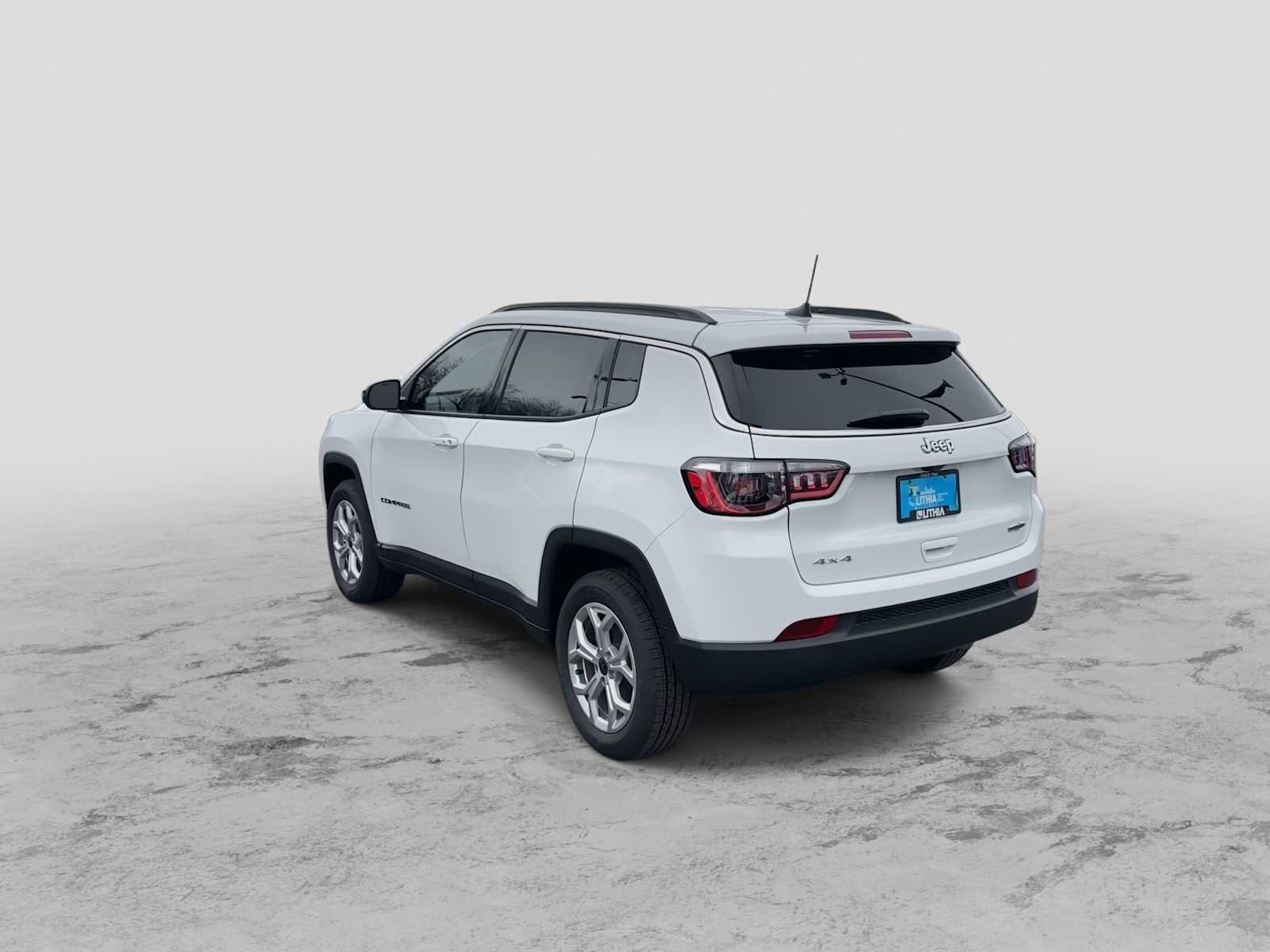 New 2026 Jeep Compass Latitude image 6