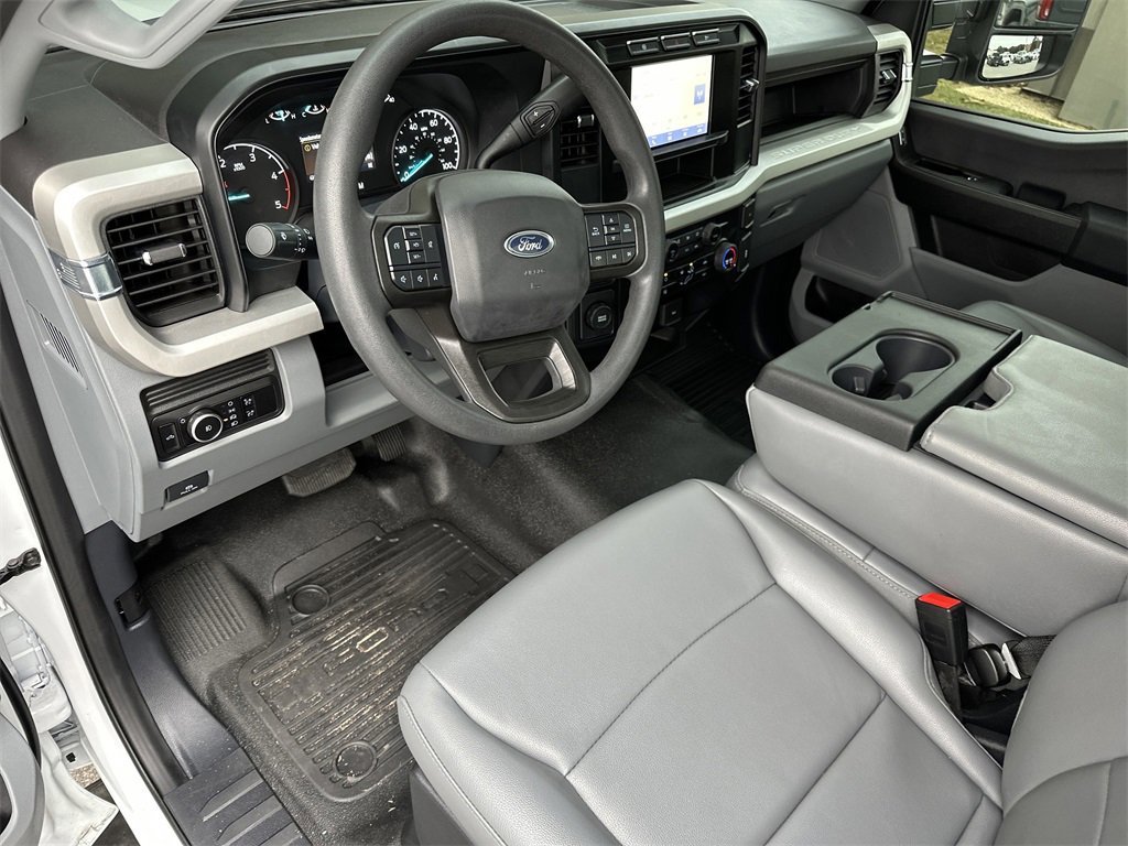 Used 2024 Ford F350 XL w/ XL Chrome Package image 12