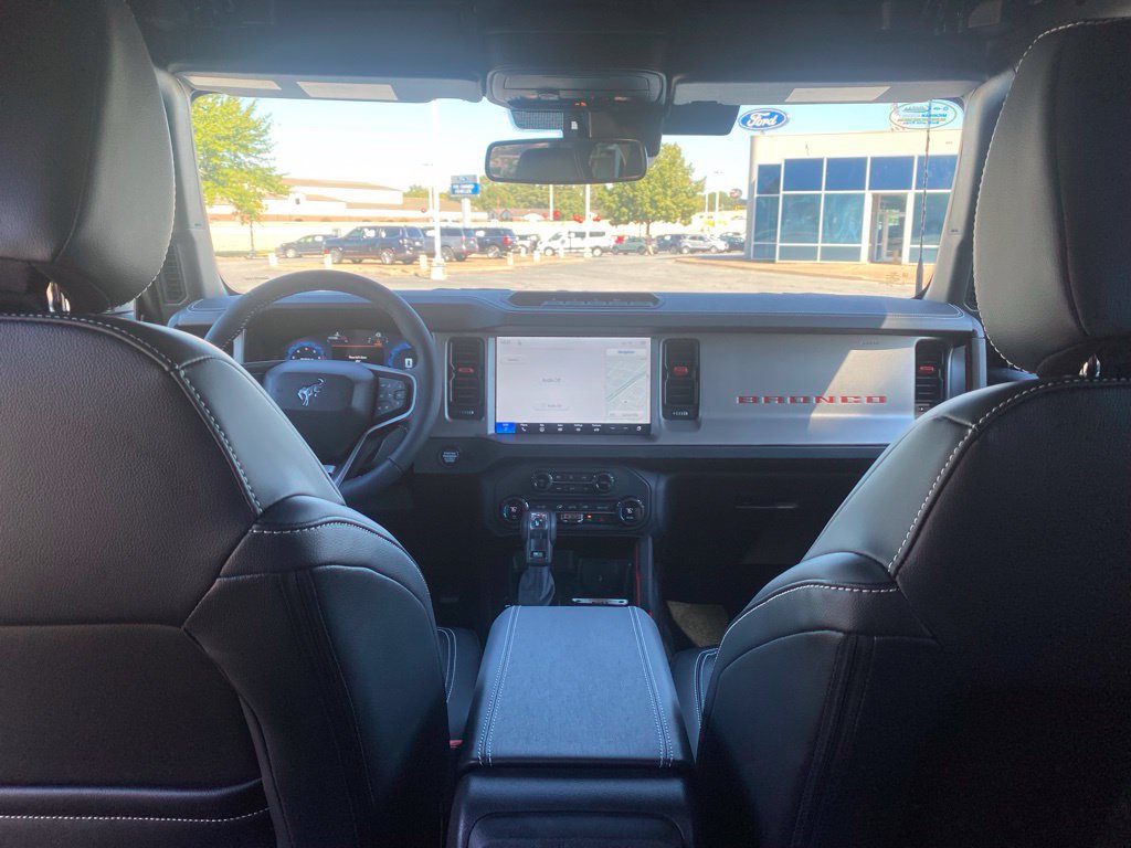 New 2026 Ford Bronco Outer Banks w/ Sasquatch Package AWD/4WD image 41