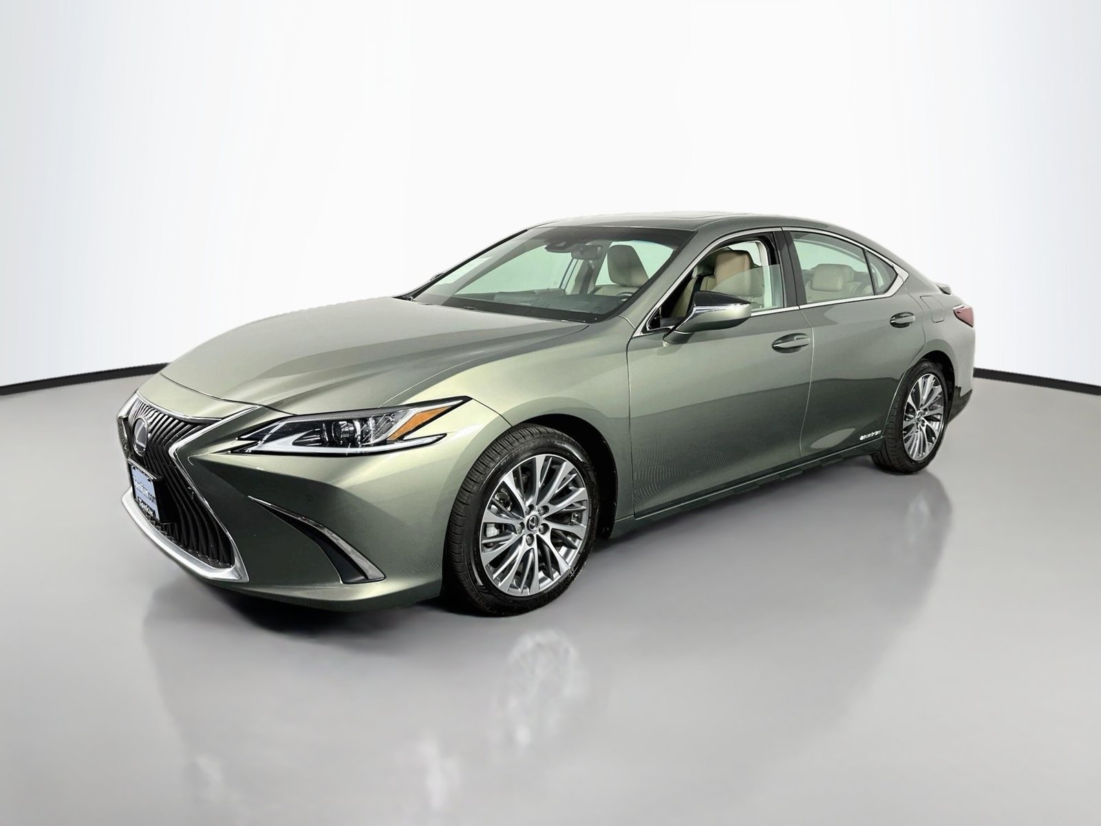 Used 2020 Lexus ES 300h w/ Premium Package FWD image 3