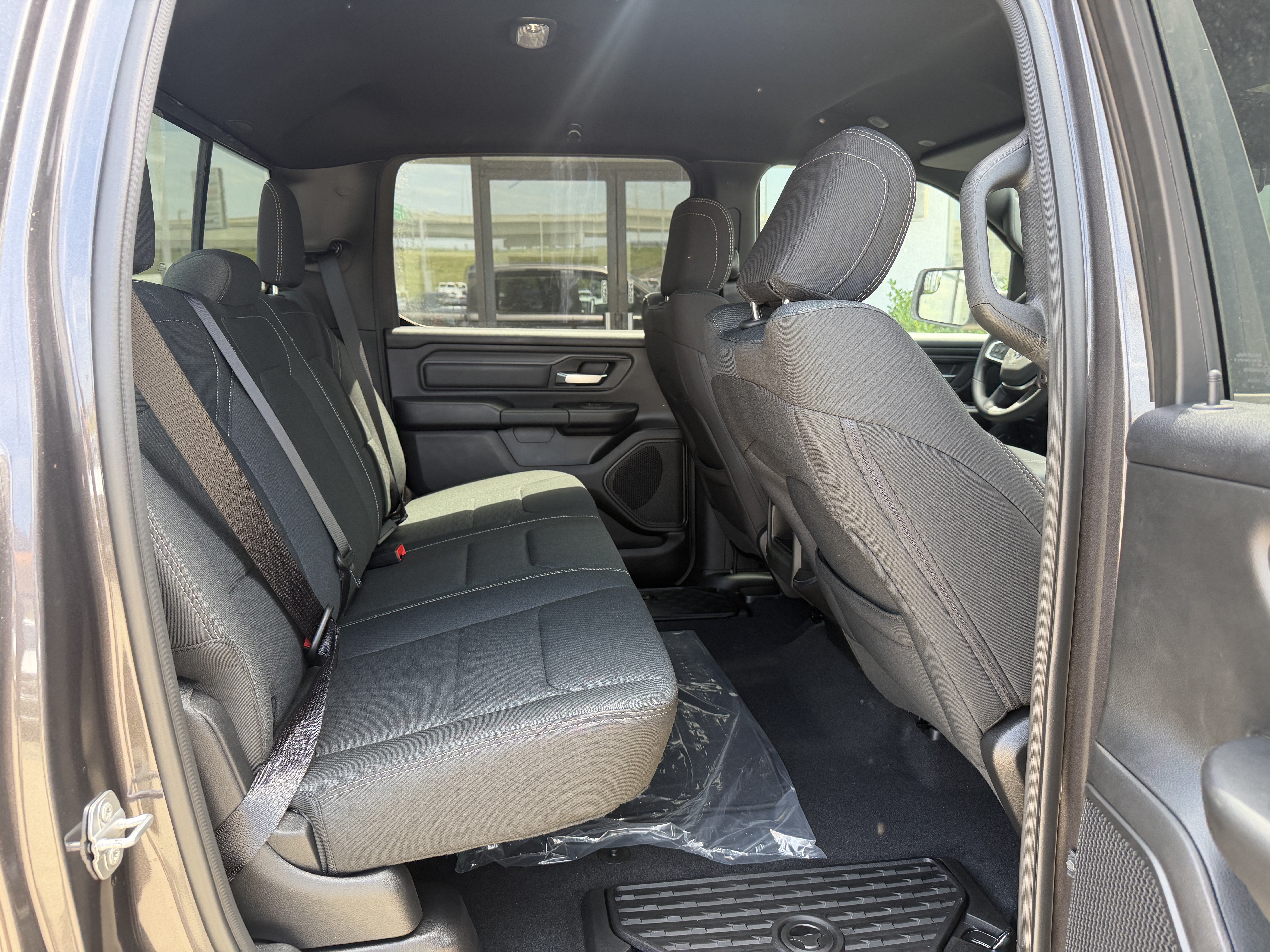 New 2026 RAM 1500 Express AWD/4WD image 24