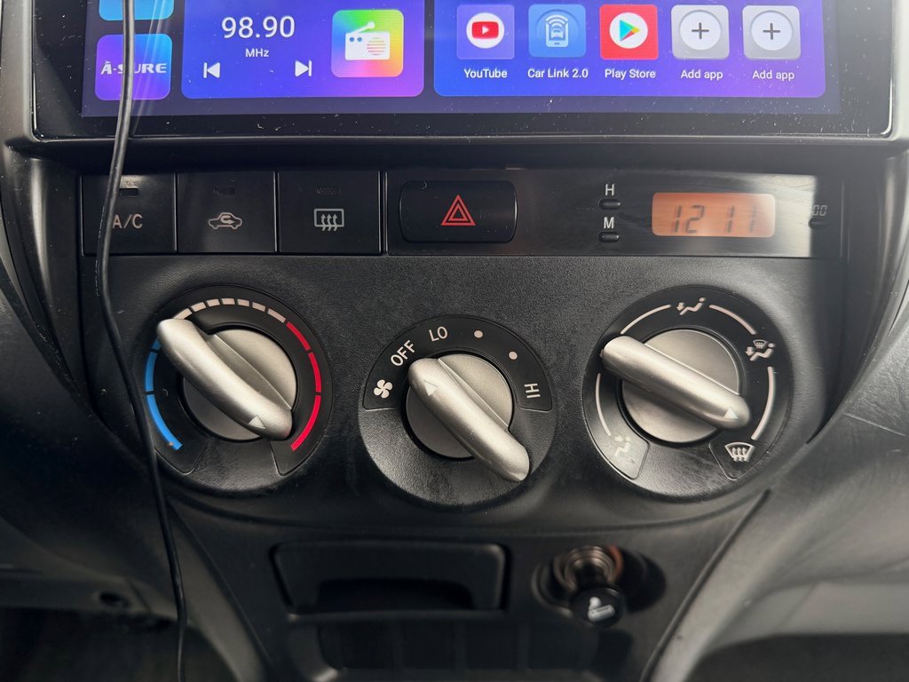 Used 2004 Toyota RAV4 2WD image 17