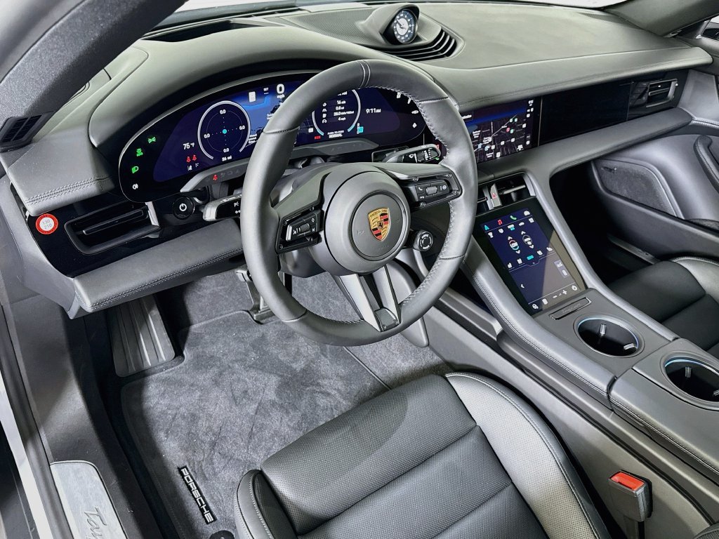 Certified 2026 Porsche Taycan 4S AWD/4WD image 4
