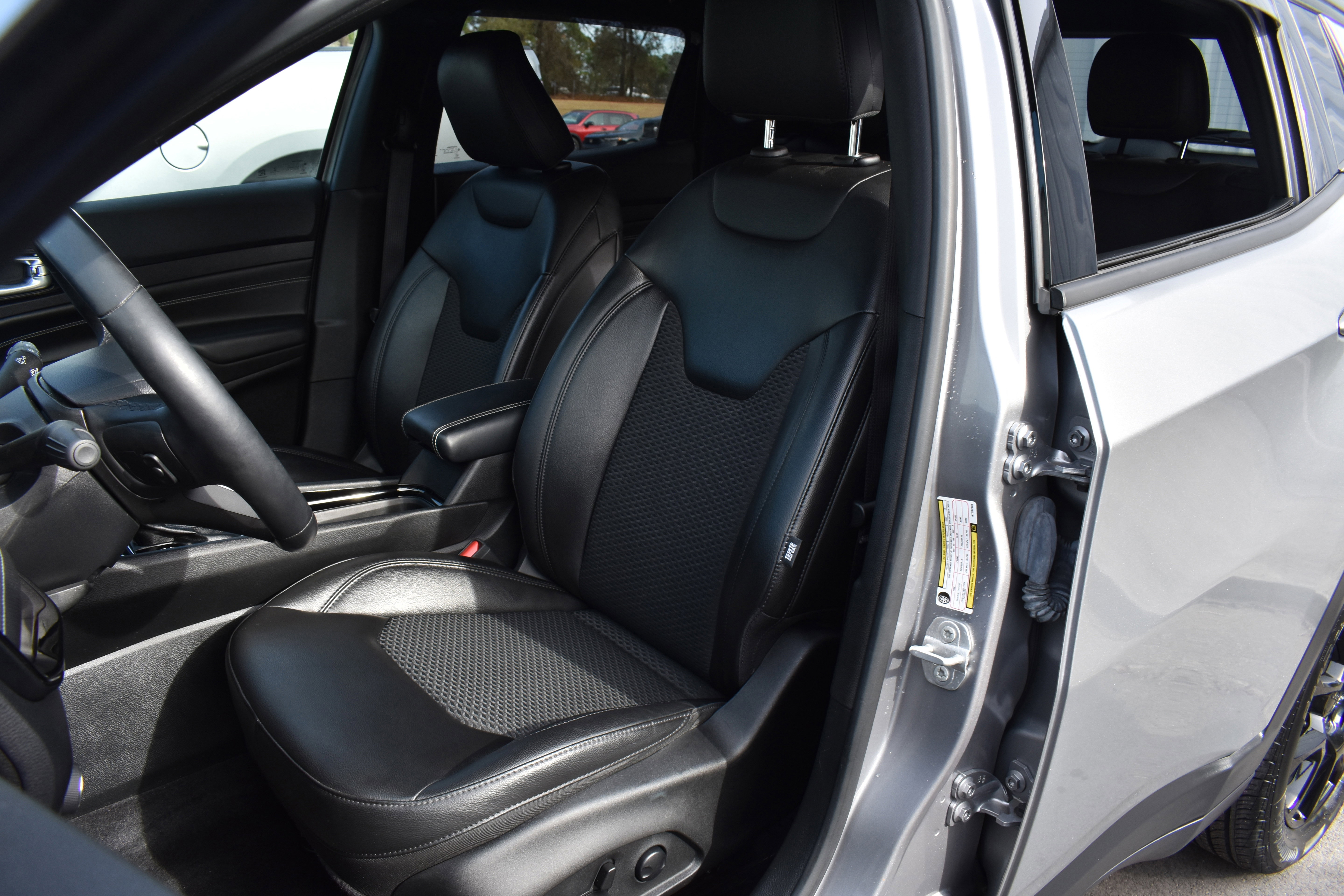 Used 2022 Jeep Compass Altitude w/ Convenience Group image 26