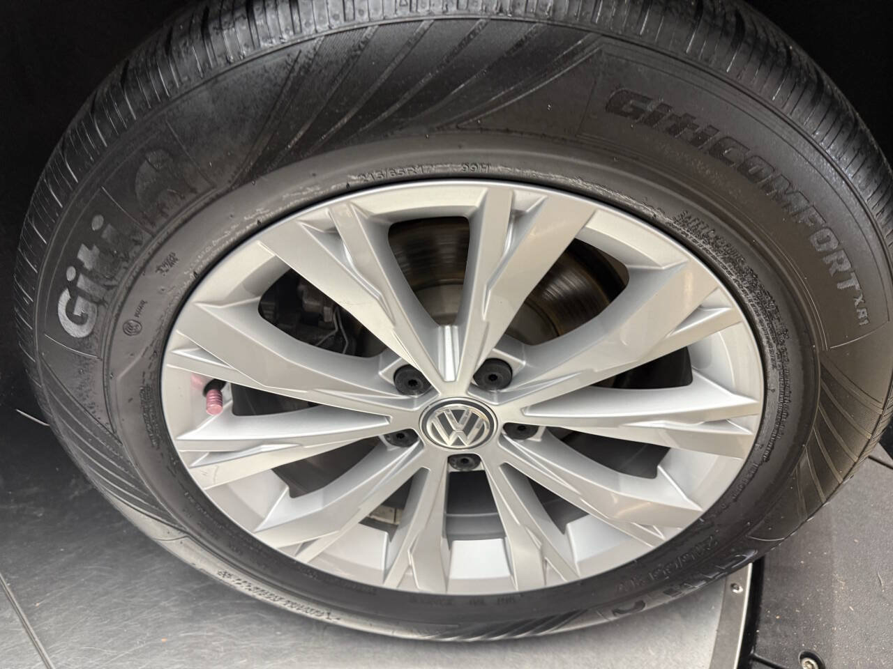 Used 2019 Volkswagen Tiguan SE w/ 3rd Row Seat Package AWD/4WD image 27