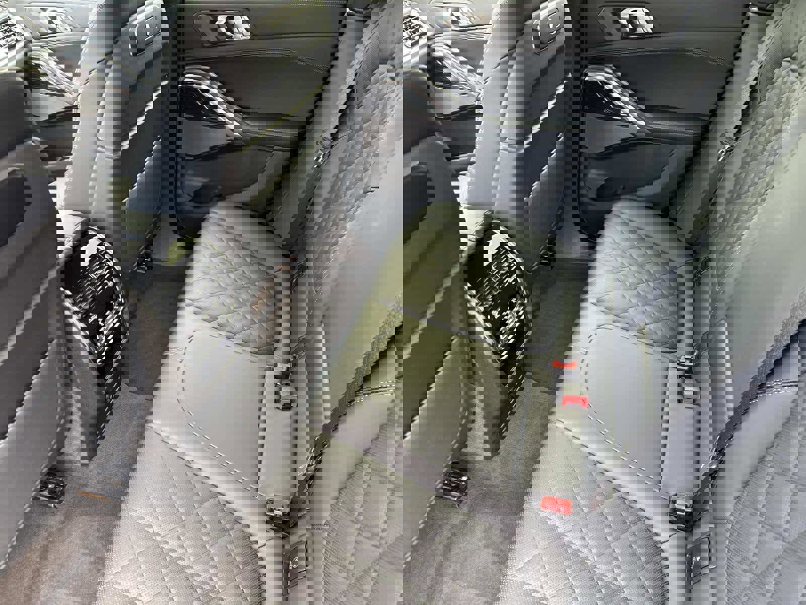 Certified 2025 BMW X6 xDrive40i image 14