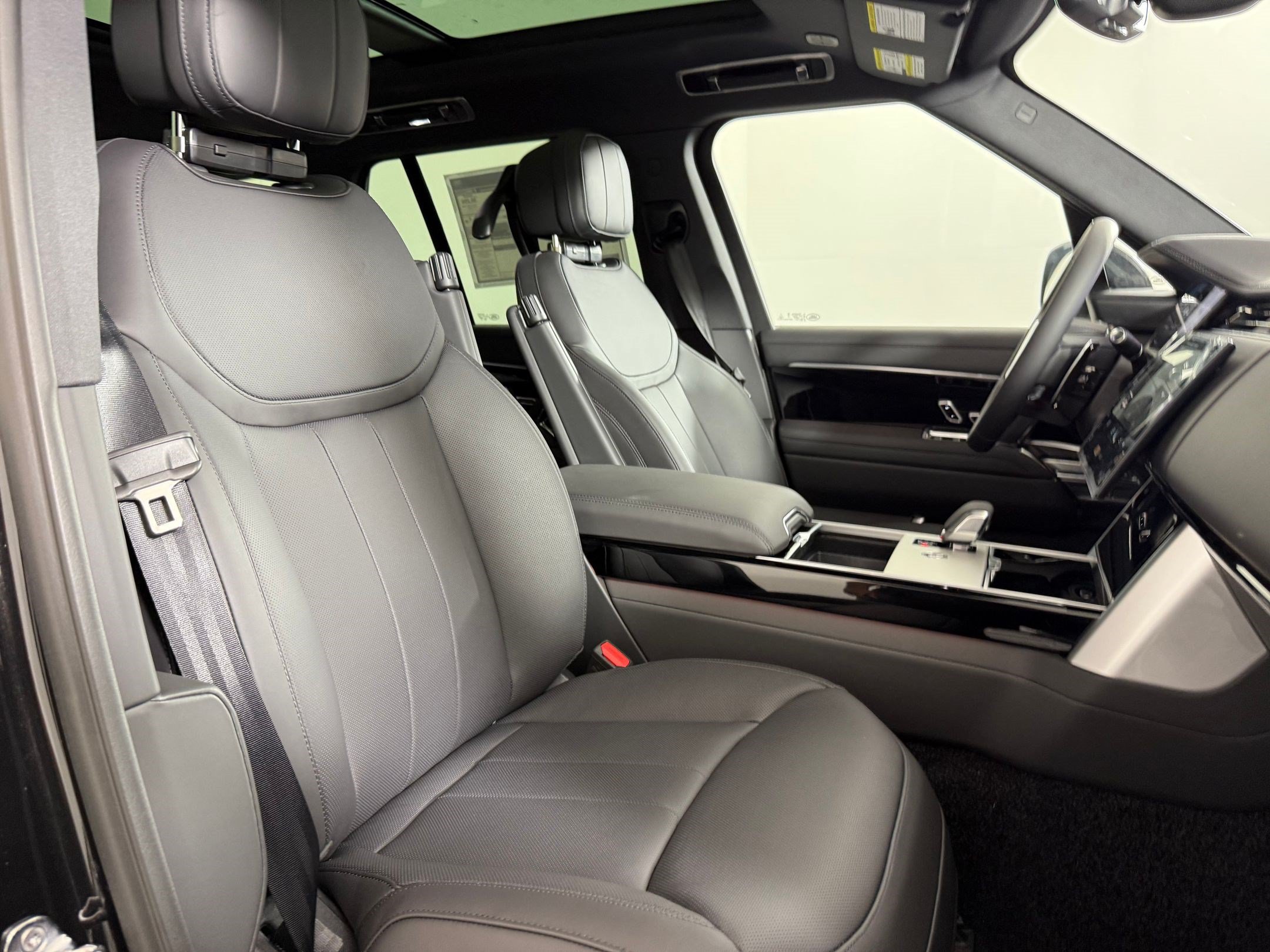New 2026 Land Rover Range Rover SE AWD/4WD image 24