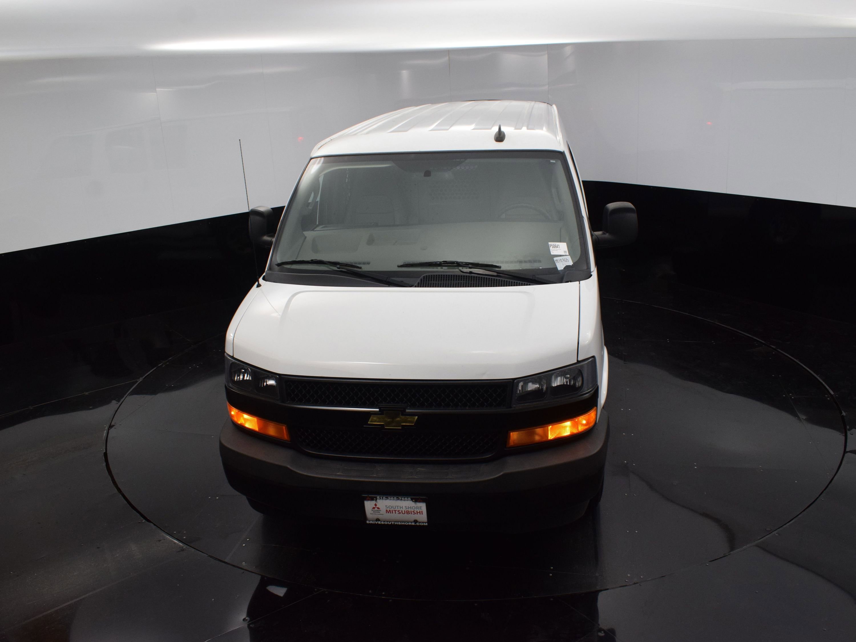 Used 2022 Chevrolet Express 2500 w/ Driver Convenience Package image 25