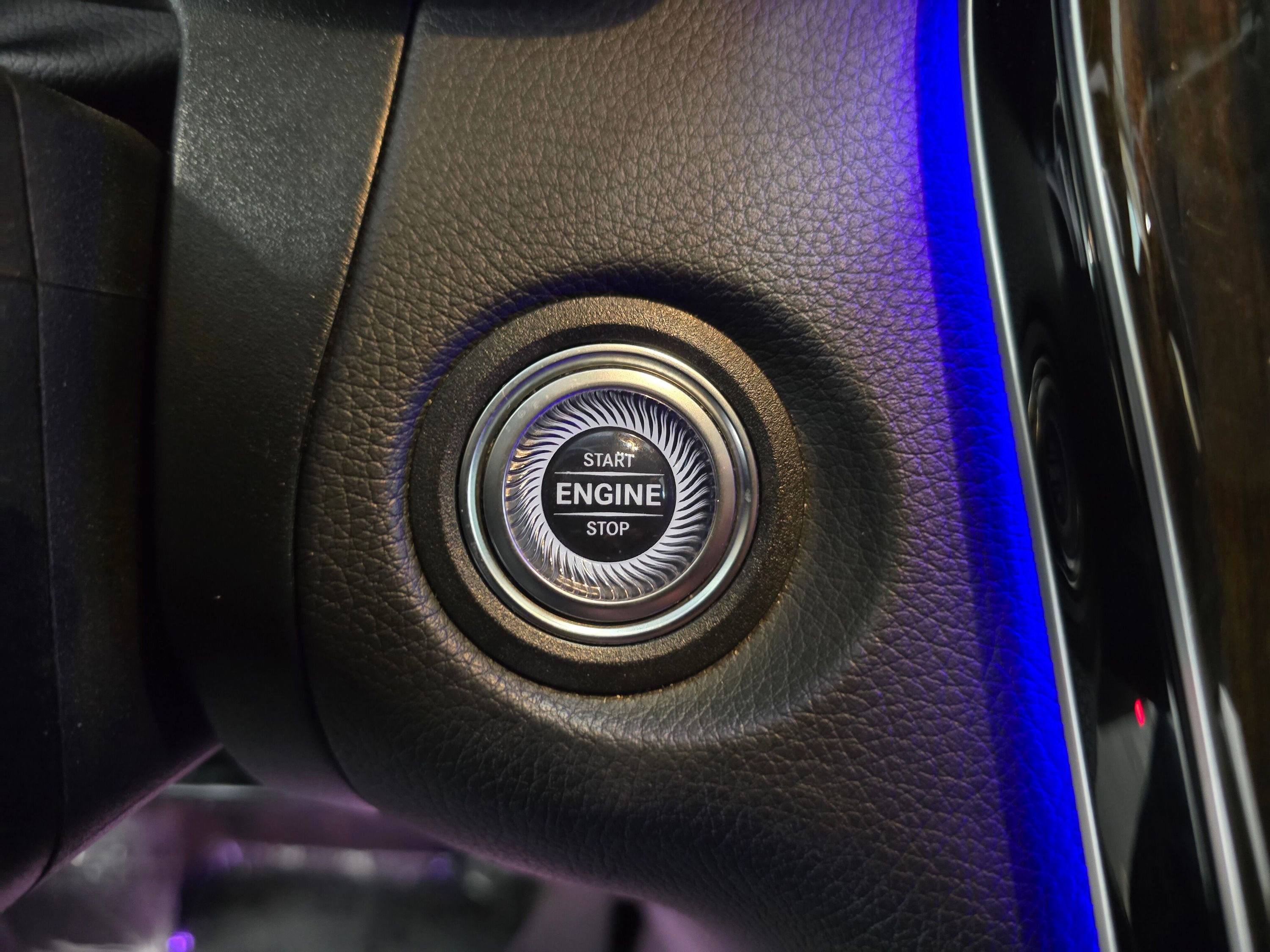 Used 2022 Mercedes-Benz GLC 300 4MATIC image 37