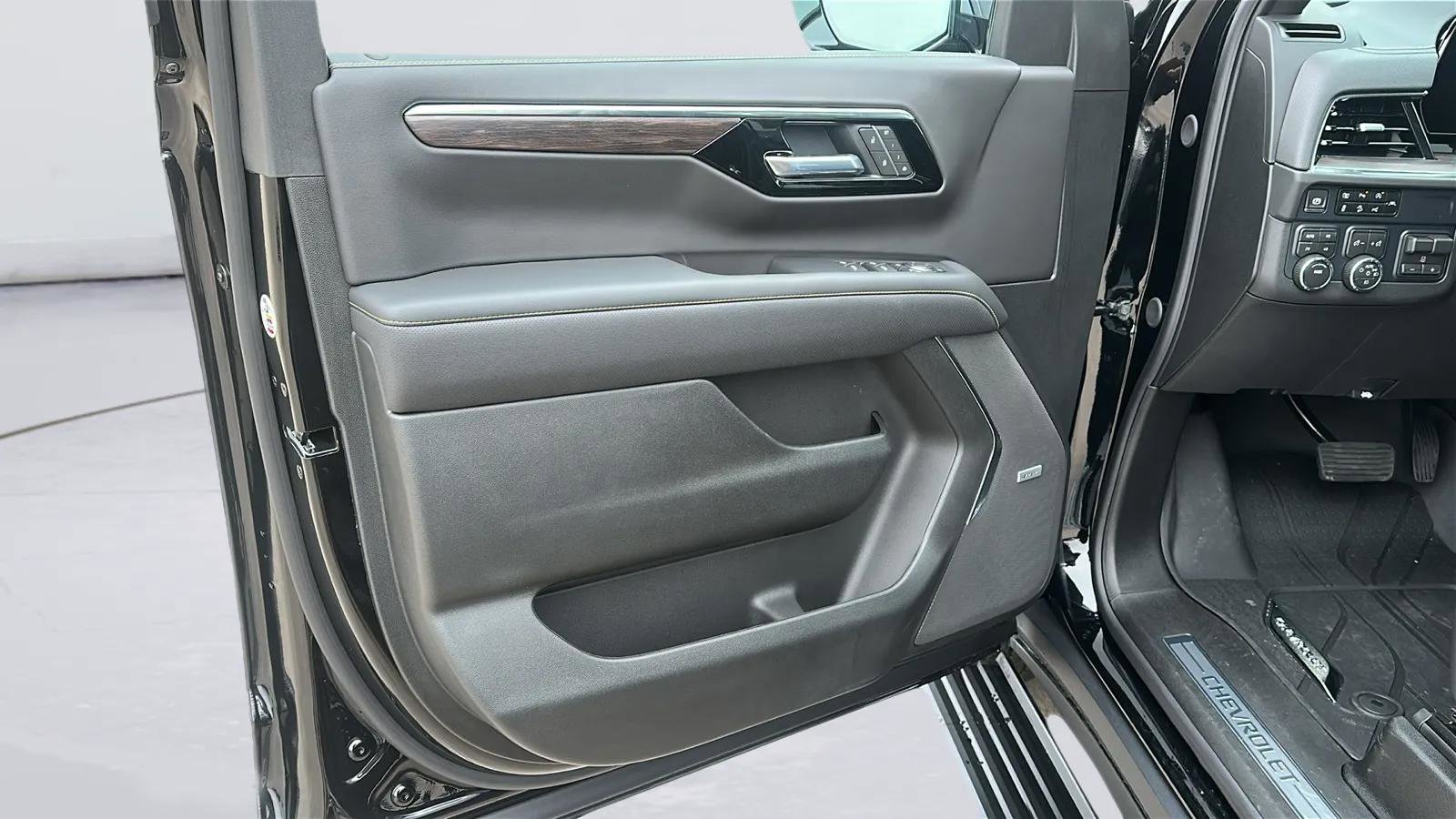 New 2026 Chevrolet Tahoe Premier image 16