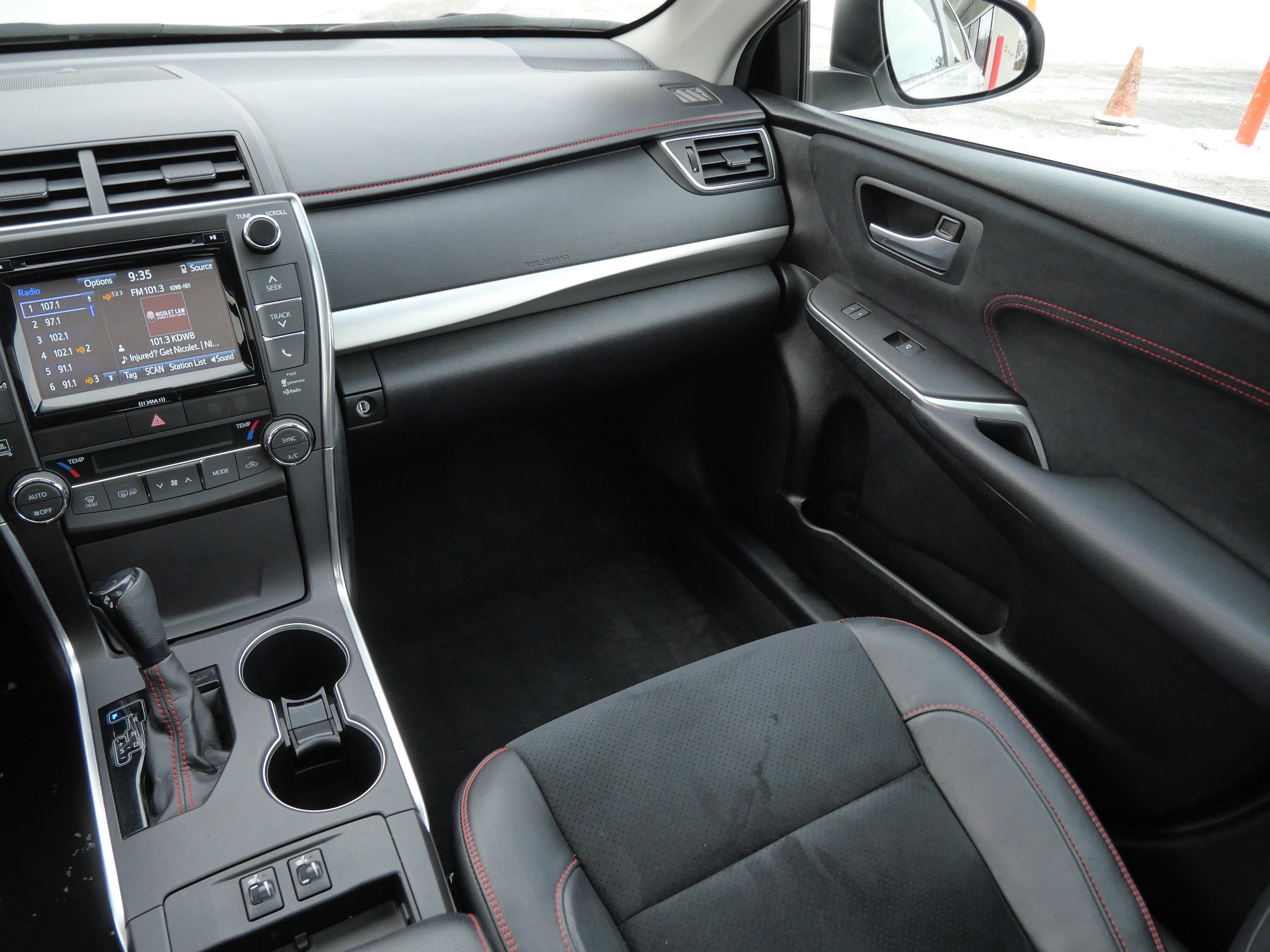 Certified 2017 Toyota Camry XSE image 12