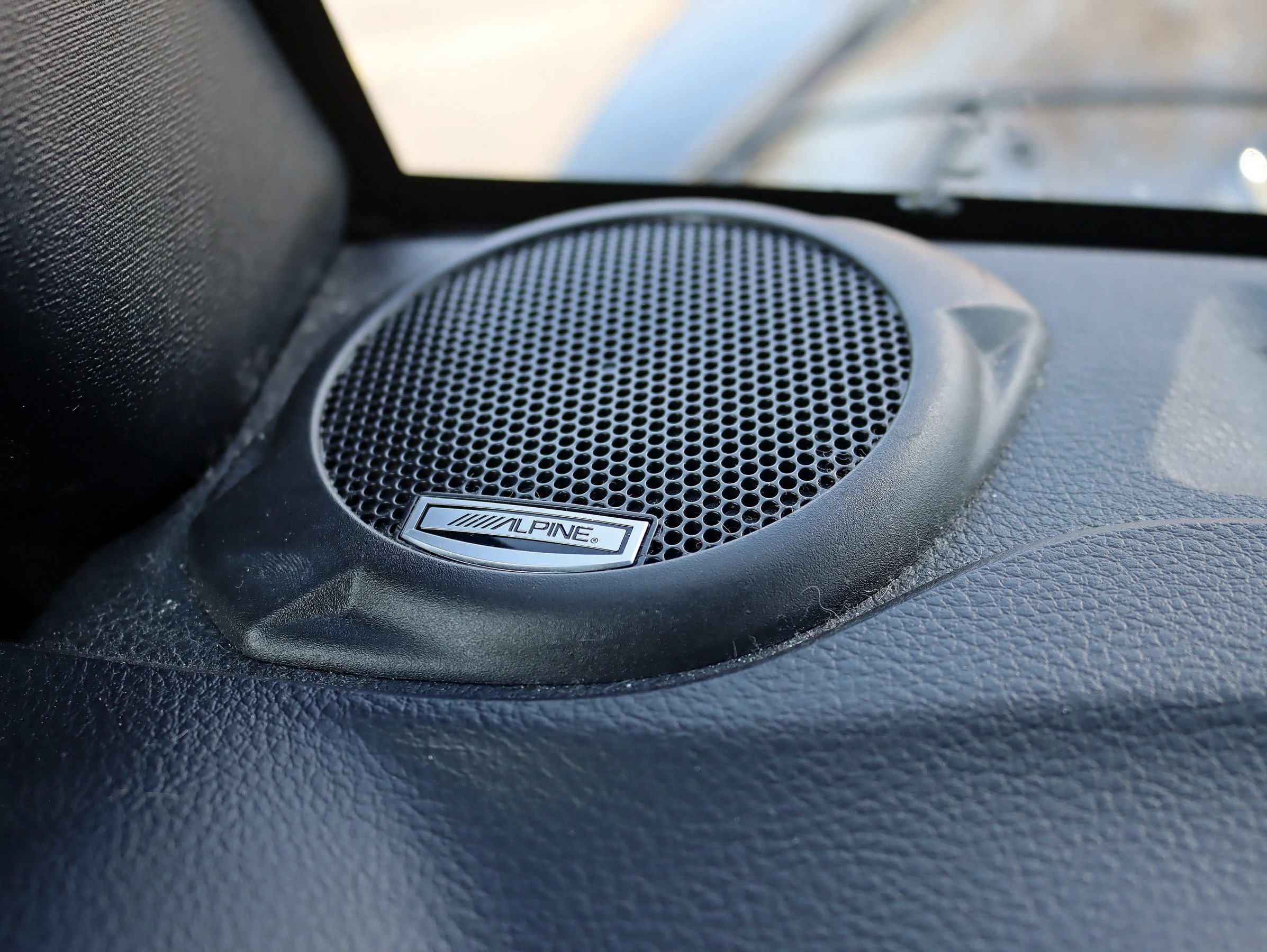 Used 2018 Jeep Wrangler Unlimited Sahara image 27