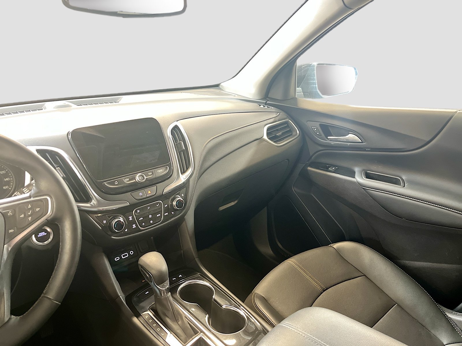 Used 2024 Chevrolet Equinox Premier AWD/4WD image 22