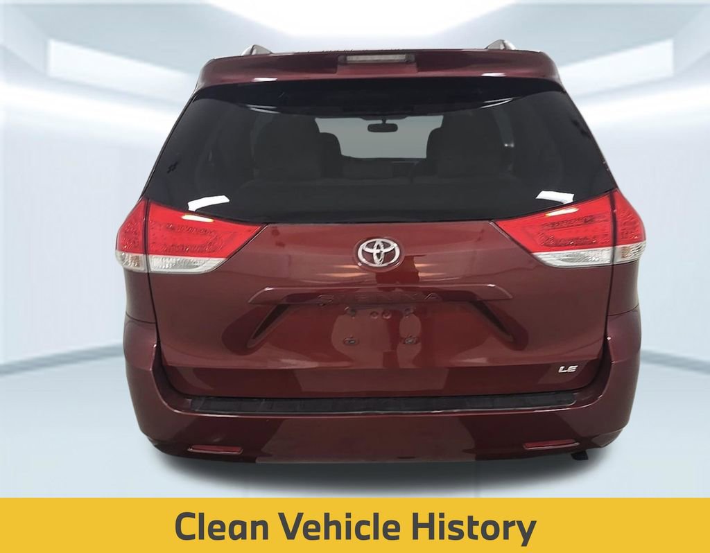 Used 2014 Toyota Sienna LE FWD image 5