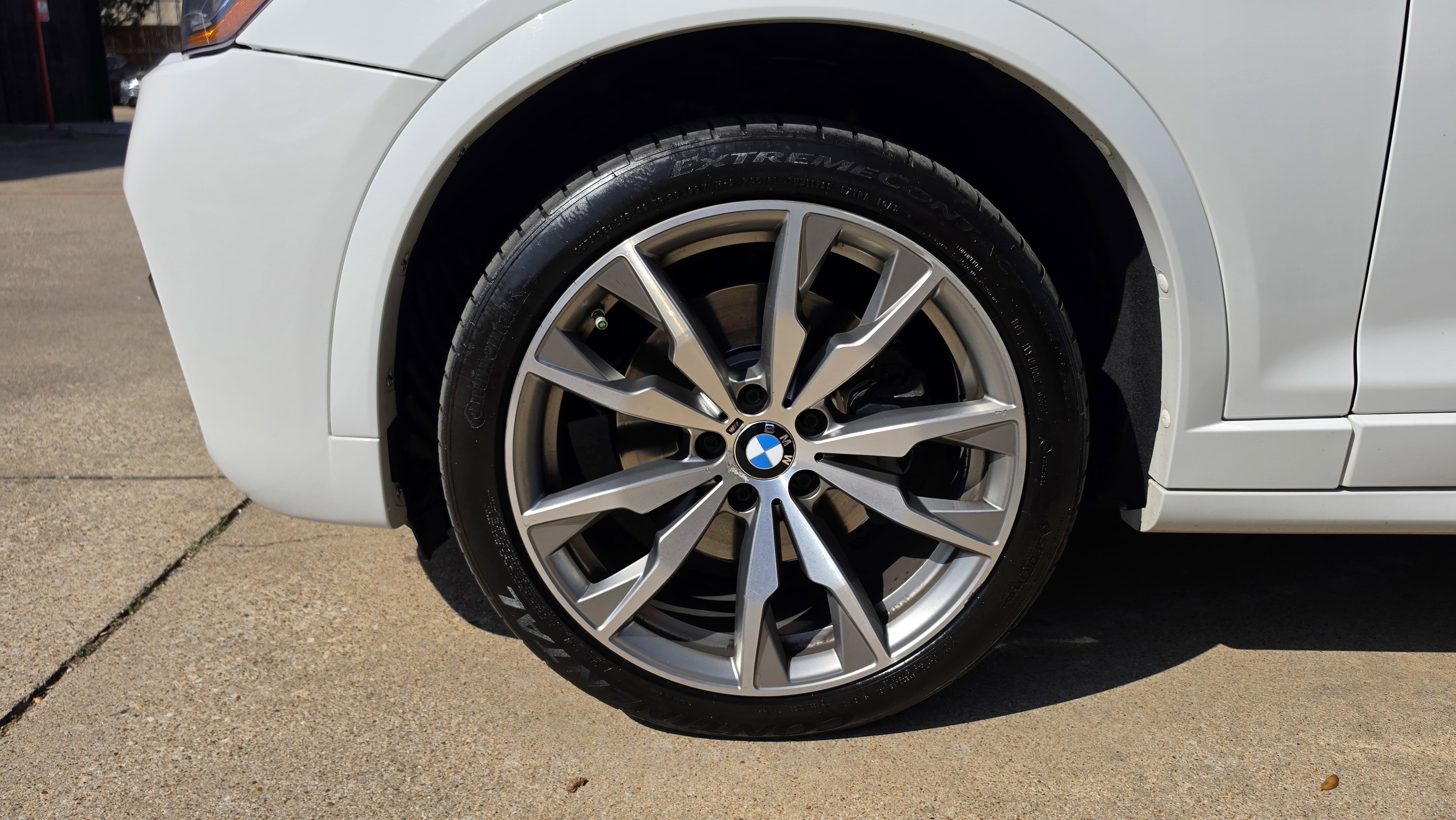Used 2017 BMW X4 M40i image 13