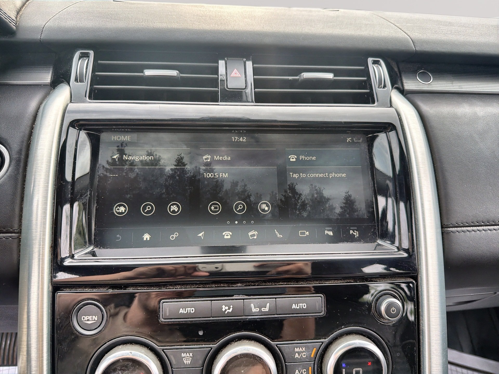 Used 2019 Land Rover Discovery HSE Luxury AWD/4WD image 11