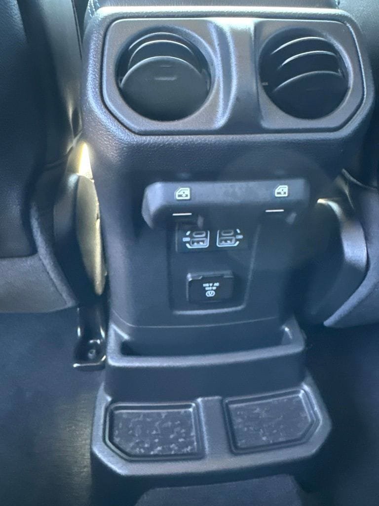 Used 2023 Jeep Wrangler Unlimited Rubicon 4xe w/ Cold Weather Group AWD/4WD image 30