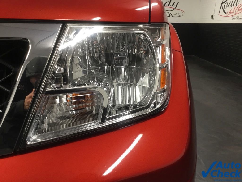 Used 2017 Nissan Frontier SV image 22