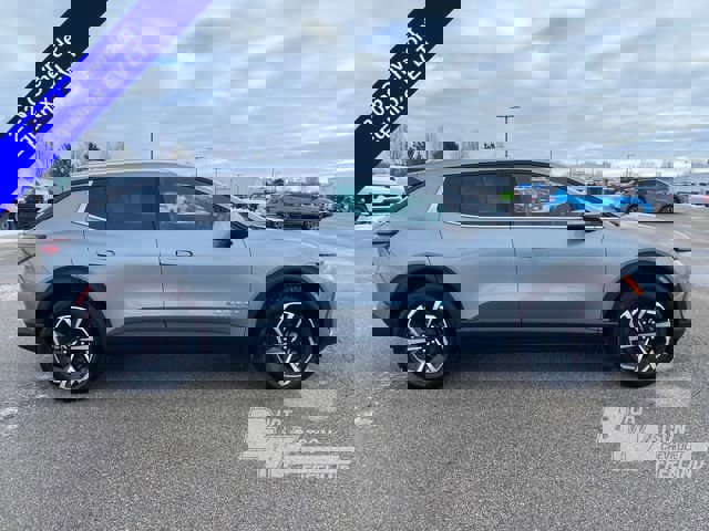 New 2026 Chevrolet Equinox EV LT image 6