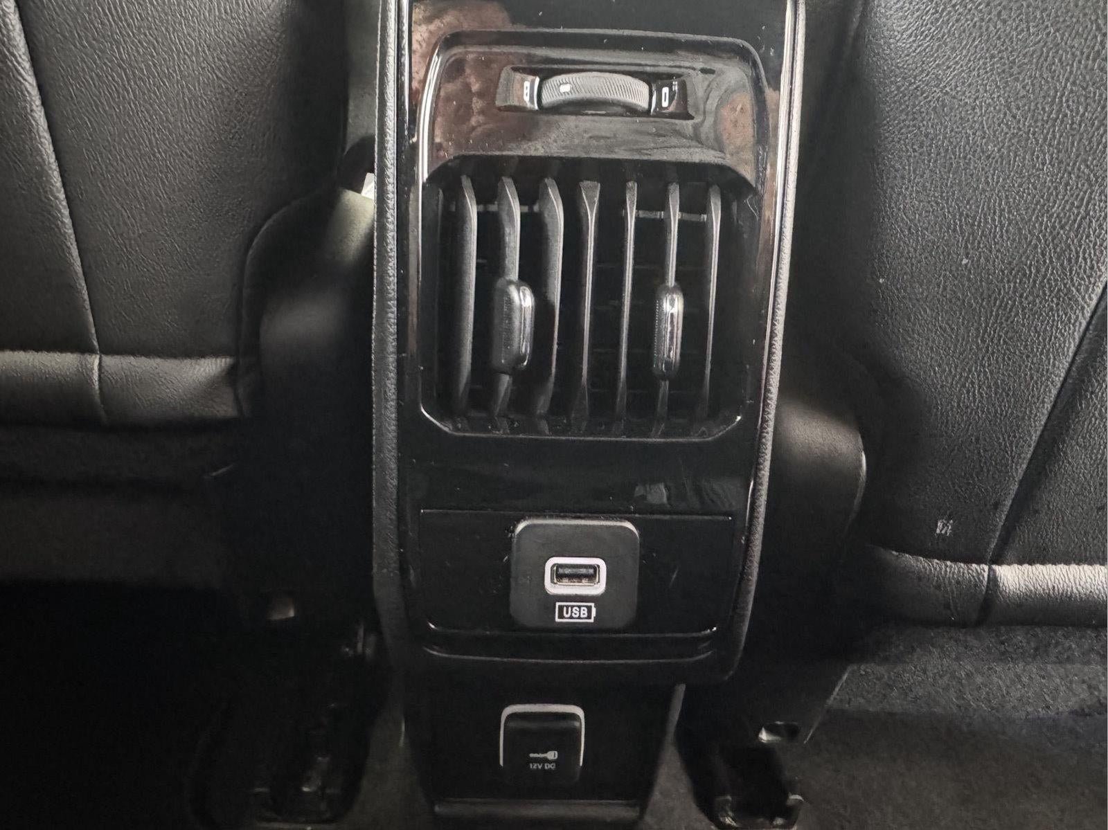 Used 2025 Jeep Compass Limited AWD/4WD image 25