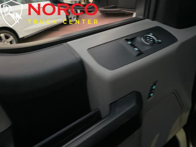 Used 2020 Ford F250 XL w/ STX Appearance Package RWD image 9