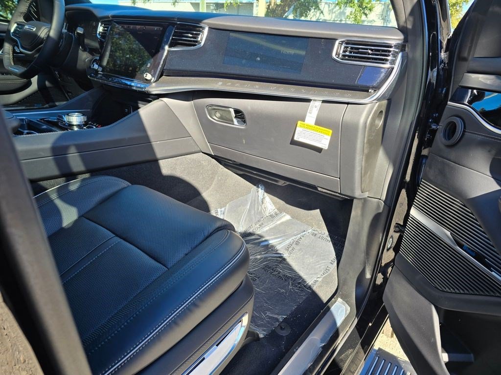 New 2025 Jeep Grand Wagoneer Series II Obsidian w/ Quick Order Packagew 28T AWD/4WD image 38