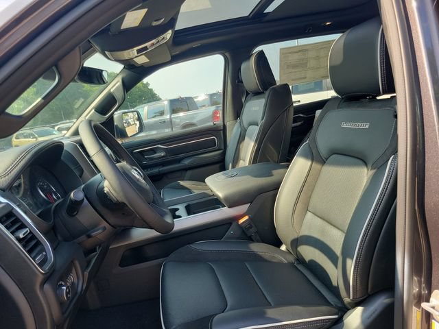 New 2026 RAM 1500 Laramie w/ Sport Appearance Package AWD/4WD image 18