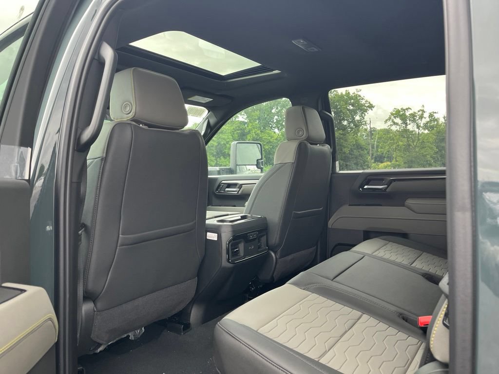 New 2026 Chevrolet Silverado 2500 ZR2 w/ LPO, Dark Essentials Package AWD/4WD image 9