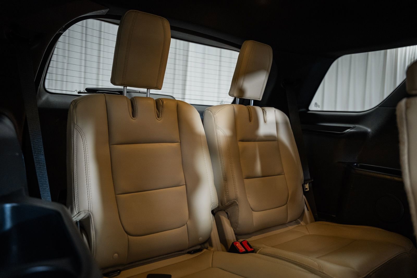 Certified 2017 Ford Explorer XLT w/ Equipment Group 202A image 38