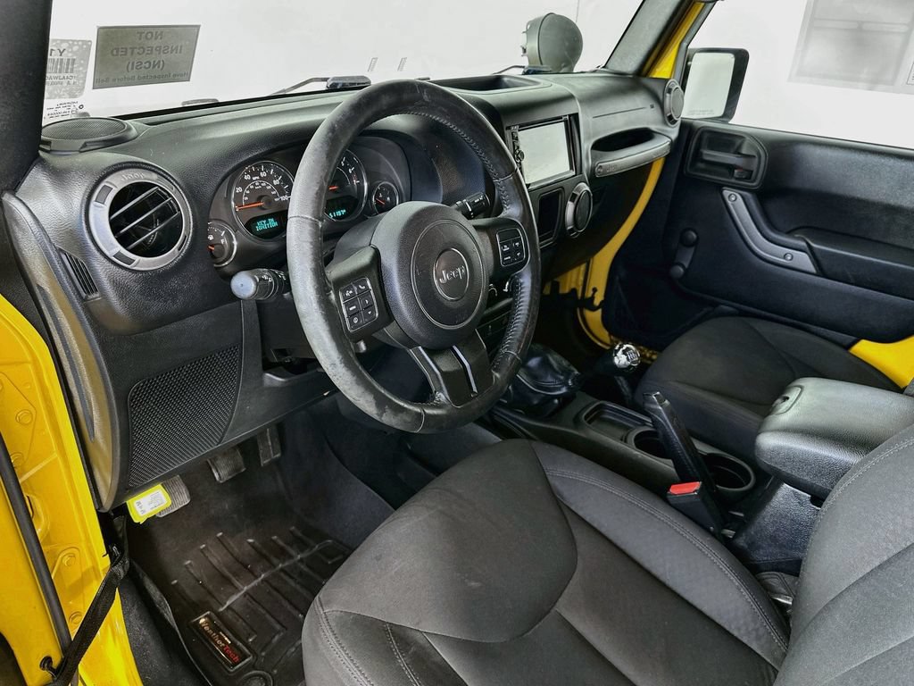 Used 2016 Jeep Wrangler Sport w/ Connectivity Group AWD/4WD image 27