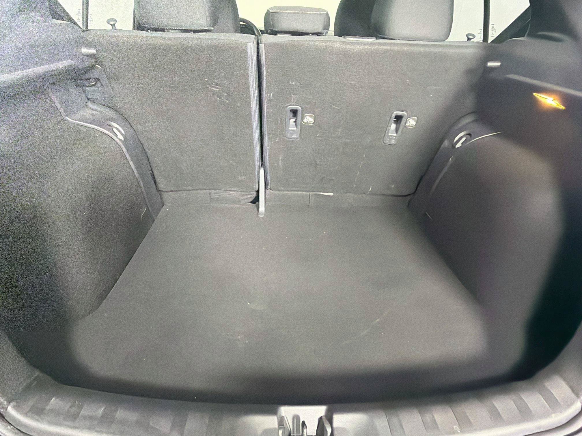 Used 2021 Nissan Kicks S FWD image 26