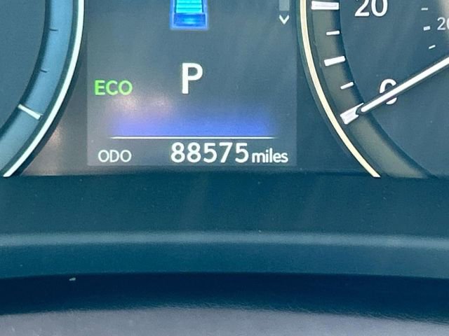 Used 2017 Lexus RX 450h AWD w/ Luxury Package image 38