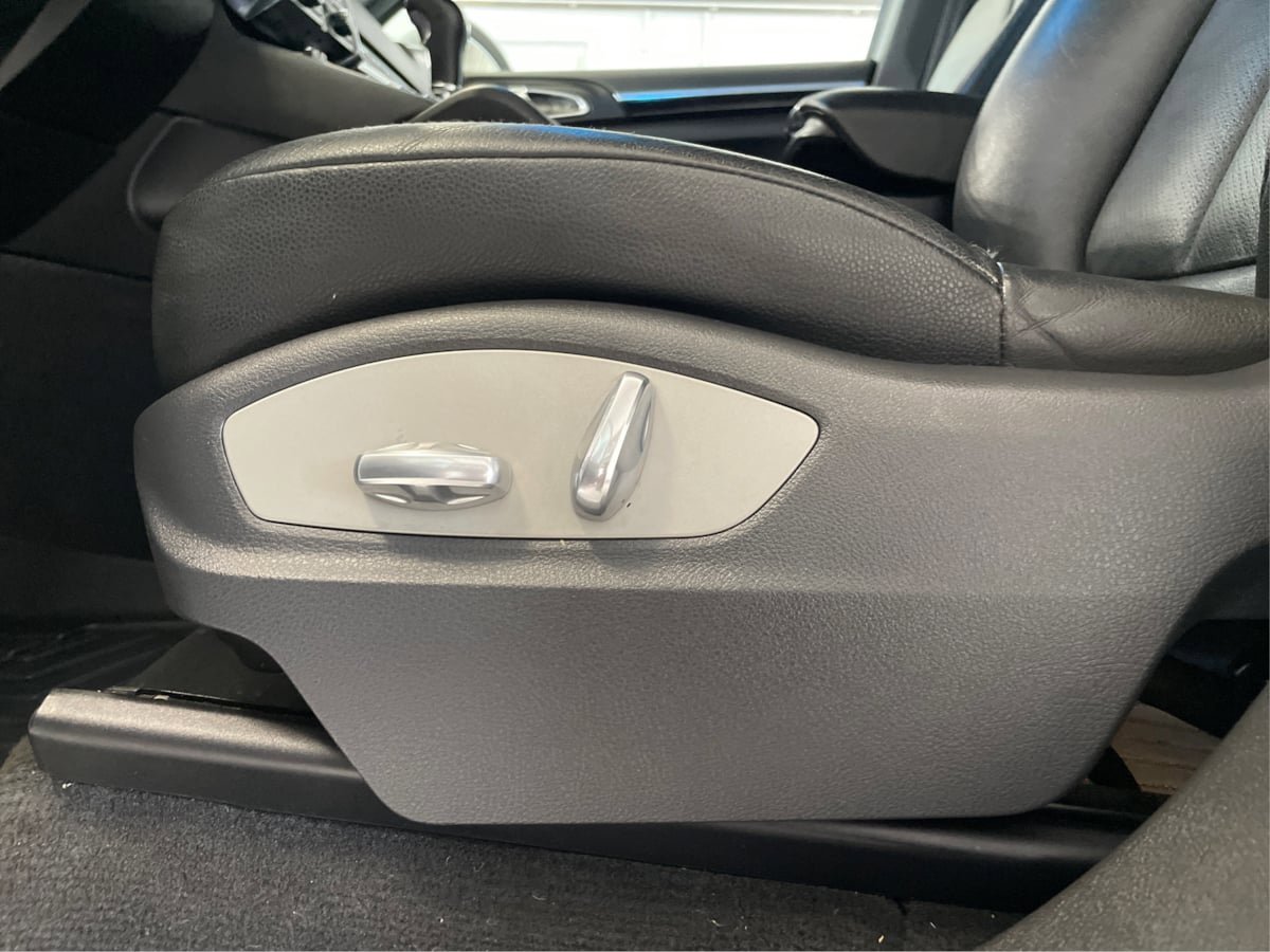 Used 2014 Porsche Cayenne AWD/4WD image 23