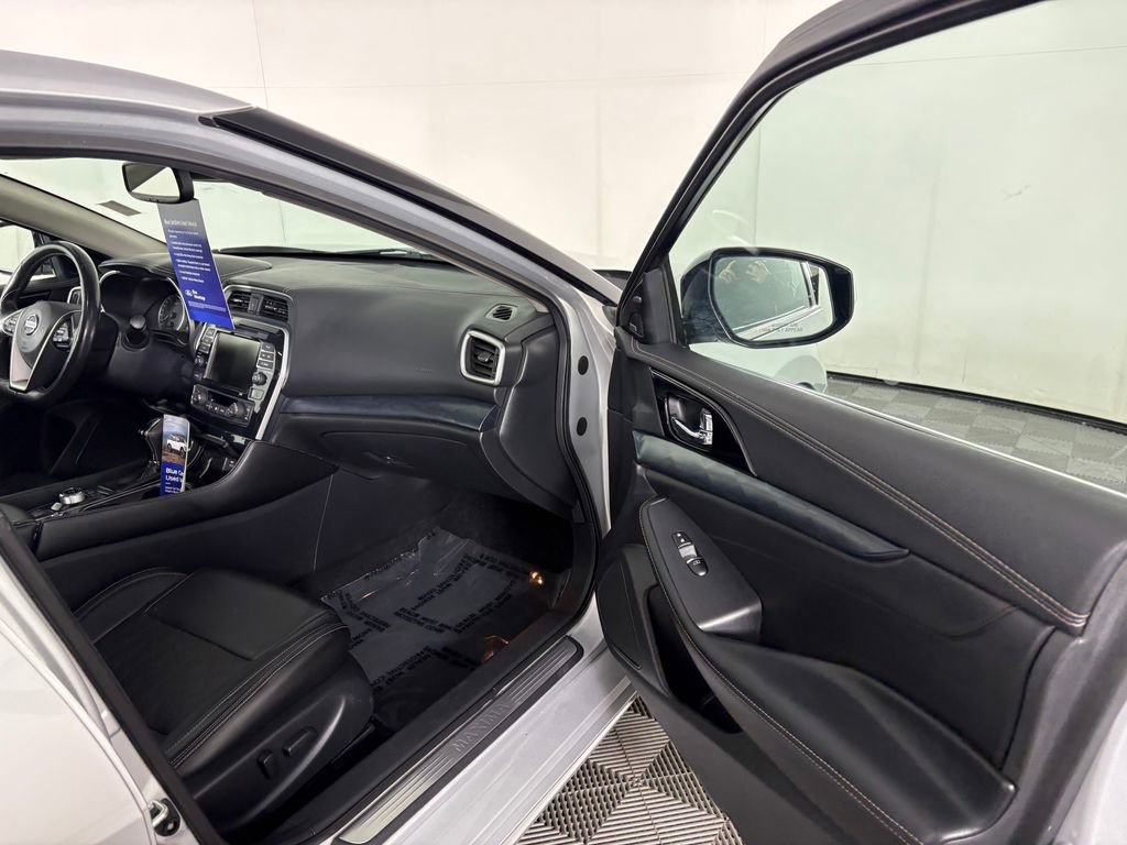 Used 2020 Nissan Maxima Platinum w/ Sport Mat Group FWD image 35