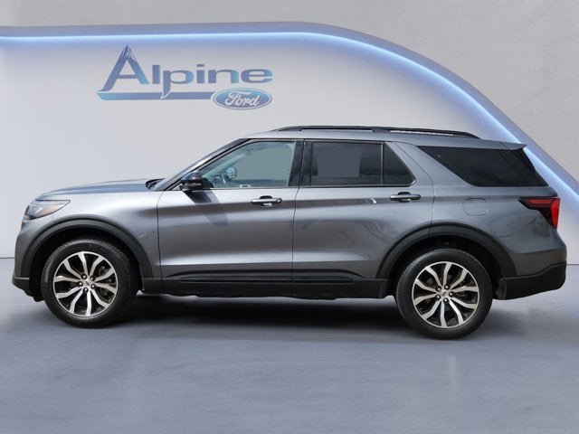 Certified 2025 Ford Explorer ST-Line image 2