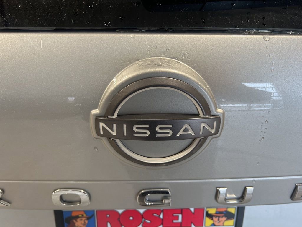 Certified 2023 Nissan Rogue SV image 31