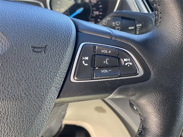 Used 2019 Ford Escape SEL image 21