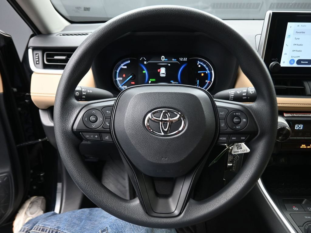 Used 2025 Toyota RAV4 LE image 6