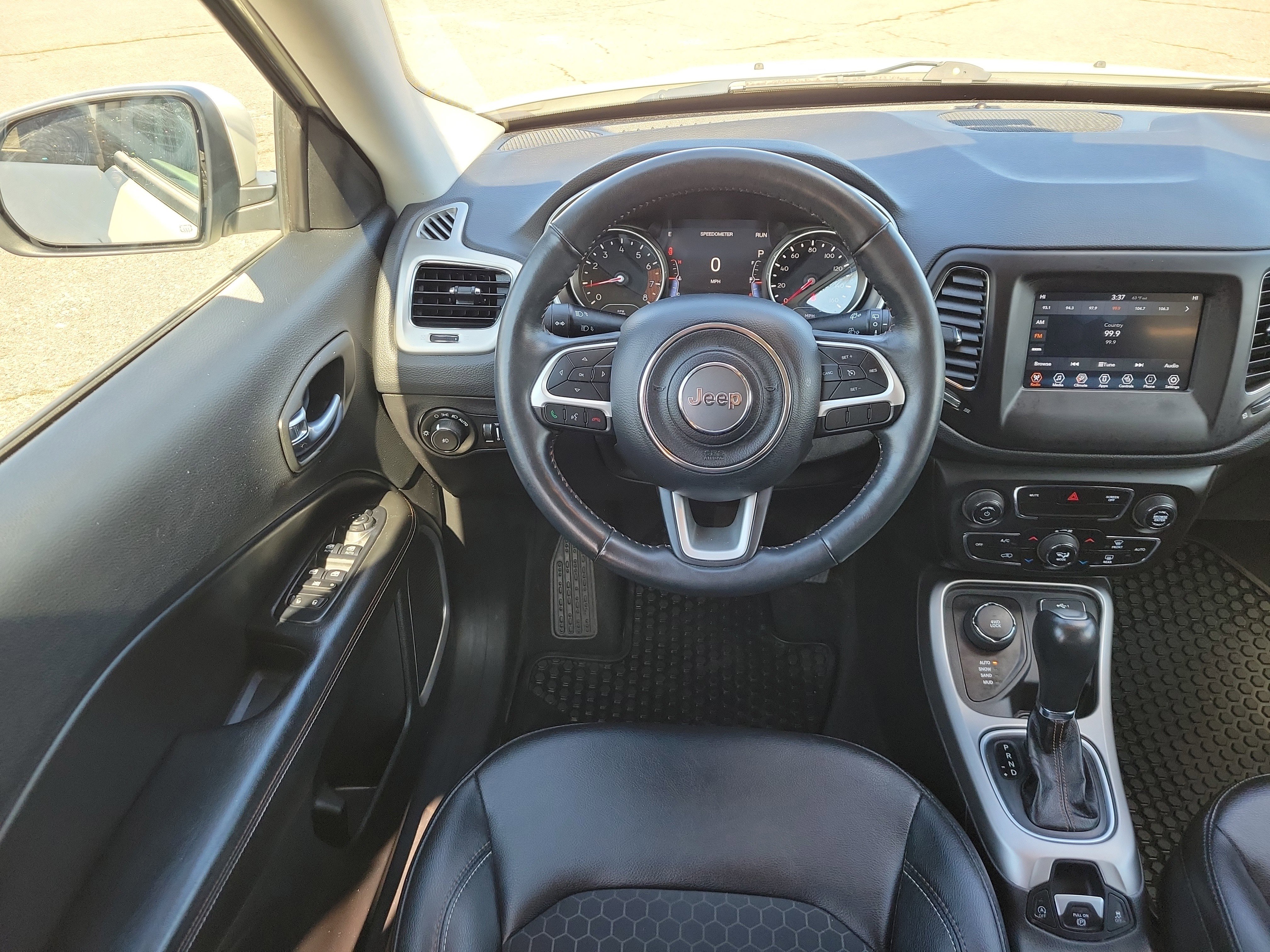 Used 2019 Jeep Compass Latitude w/ Popular Equipment Group AWD/4WD image 18