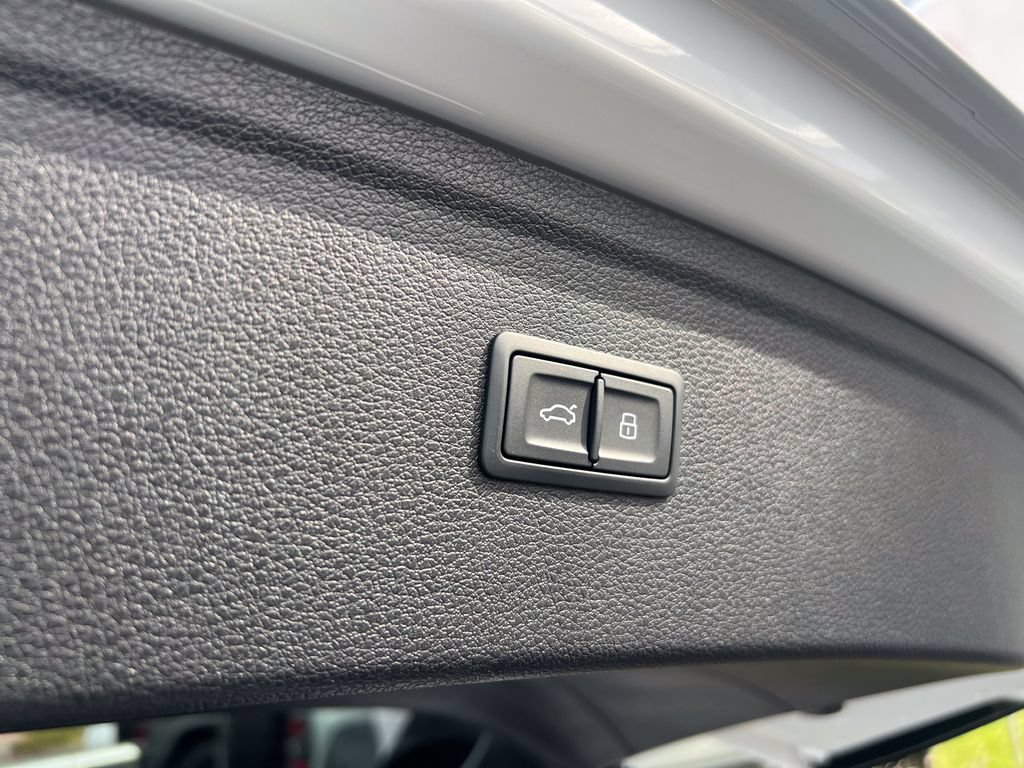 Used 2024 Audi SQ5 Premium Plus AWD/4WD image 31