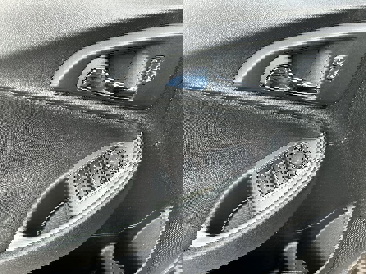 Used 2024 Chevrolet Malibu LT image 21