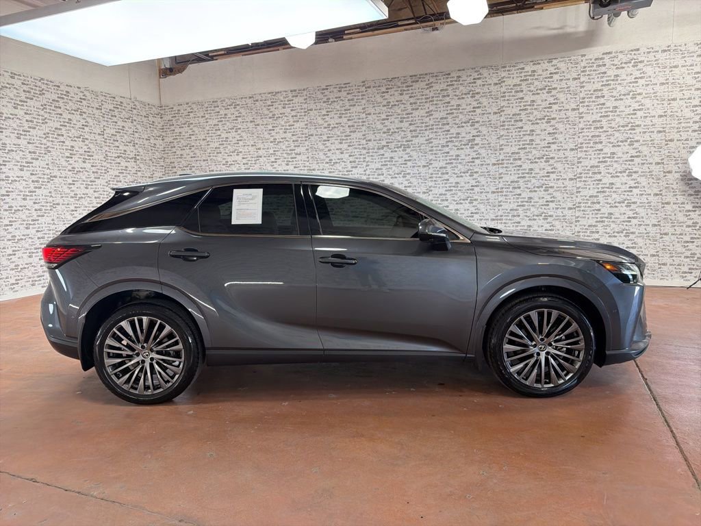 Used 2024 Lexus RX 350 FWD w/ Convenience Package image 8