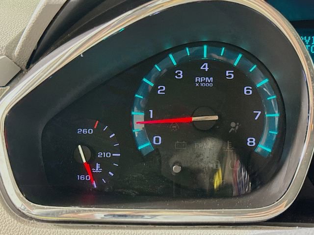 Used 2009 Chevrolet Traverse LT FWD image 14