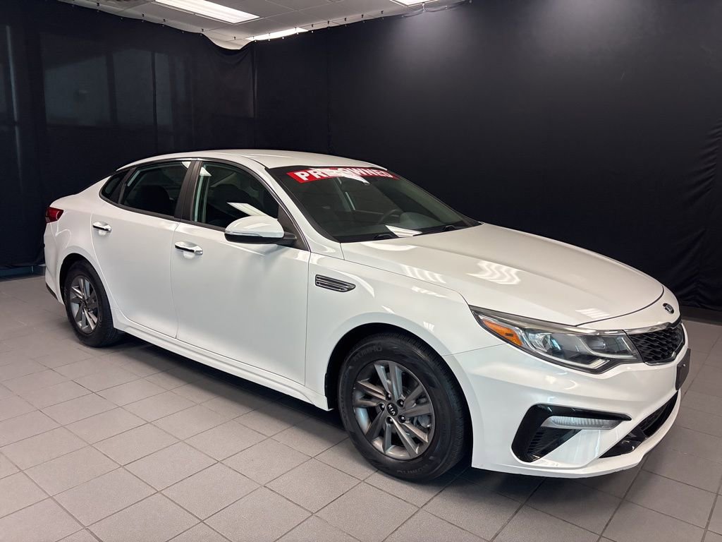 Used 2020 Kia Optima LX image 1