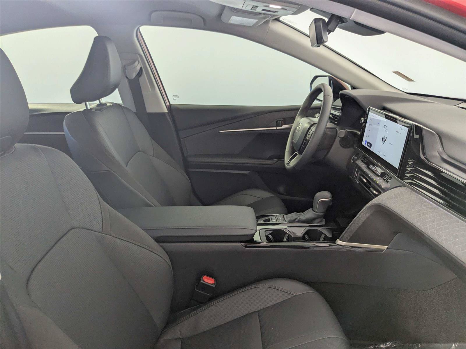 Certified 2026 Toyota Camry XLE FWD image 33