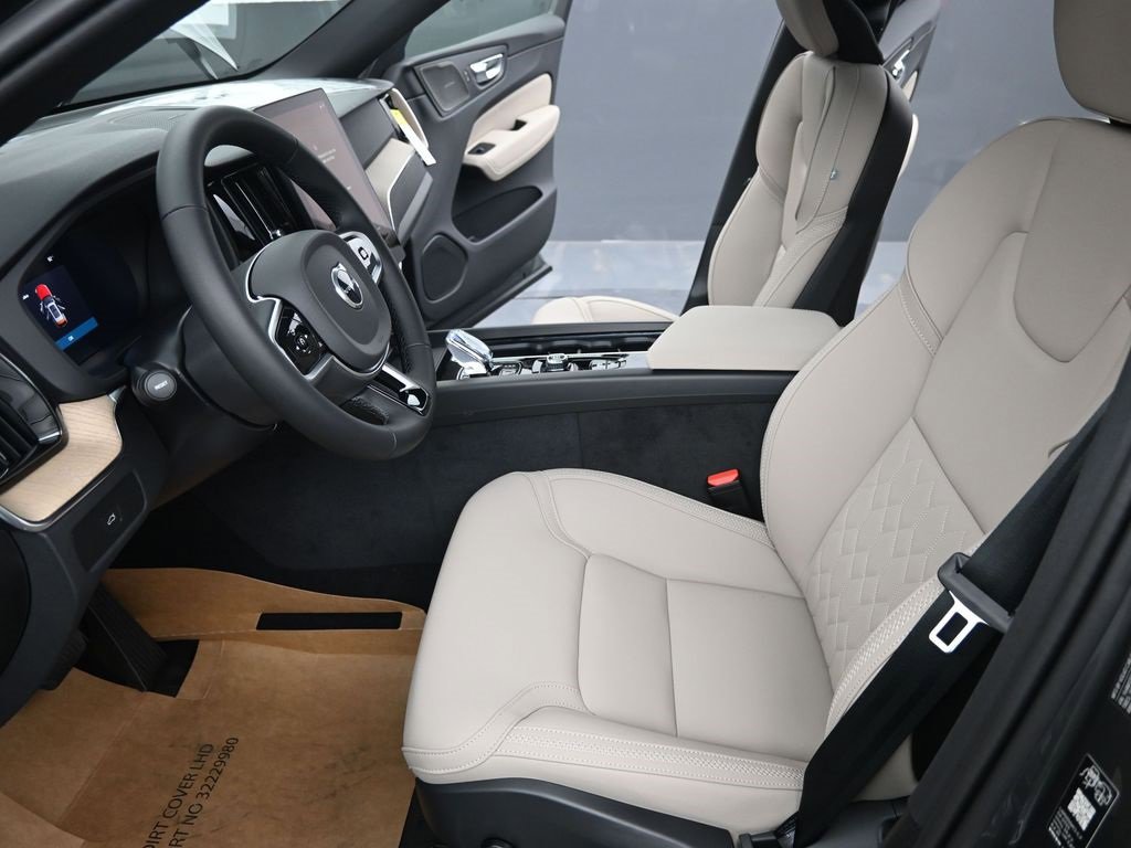 New 2026 Volvo XC60 B5 Plus w/ Climate Package image 13