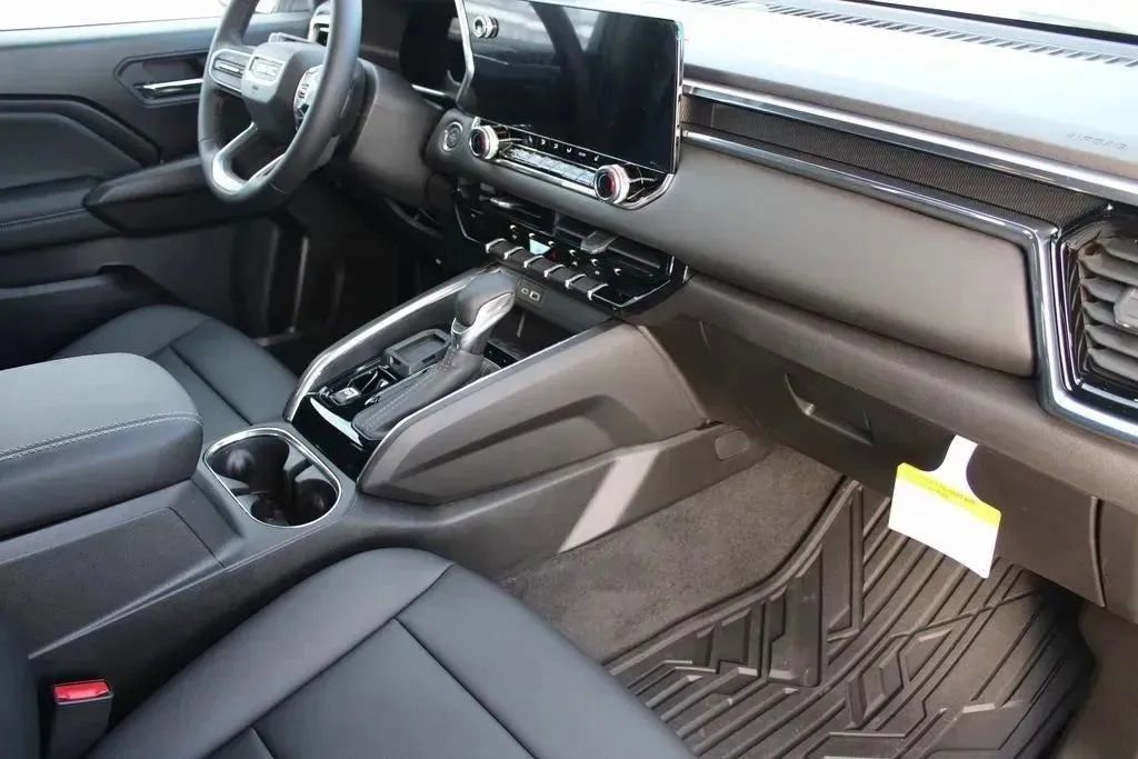 New 2026 GMC Canyon Elevation w/ Convenience Package image 19