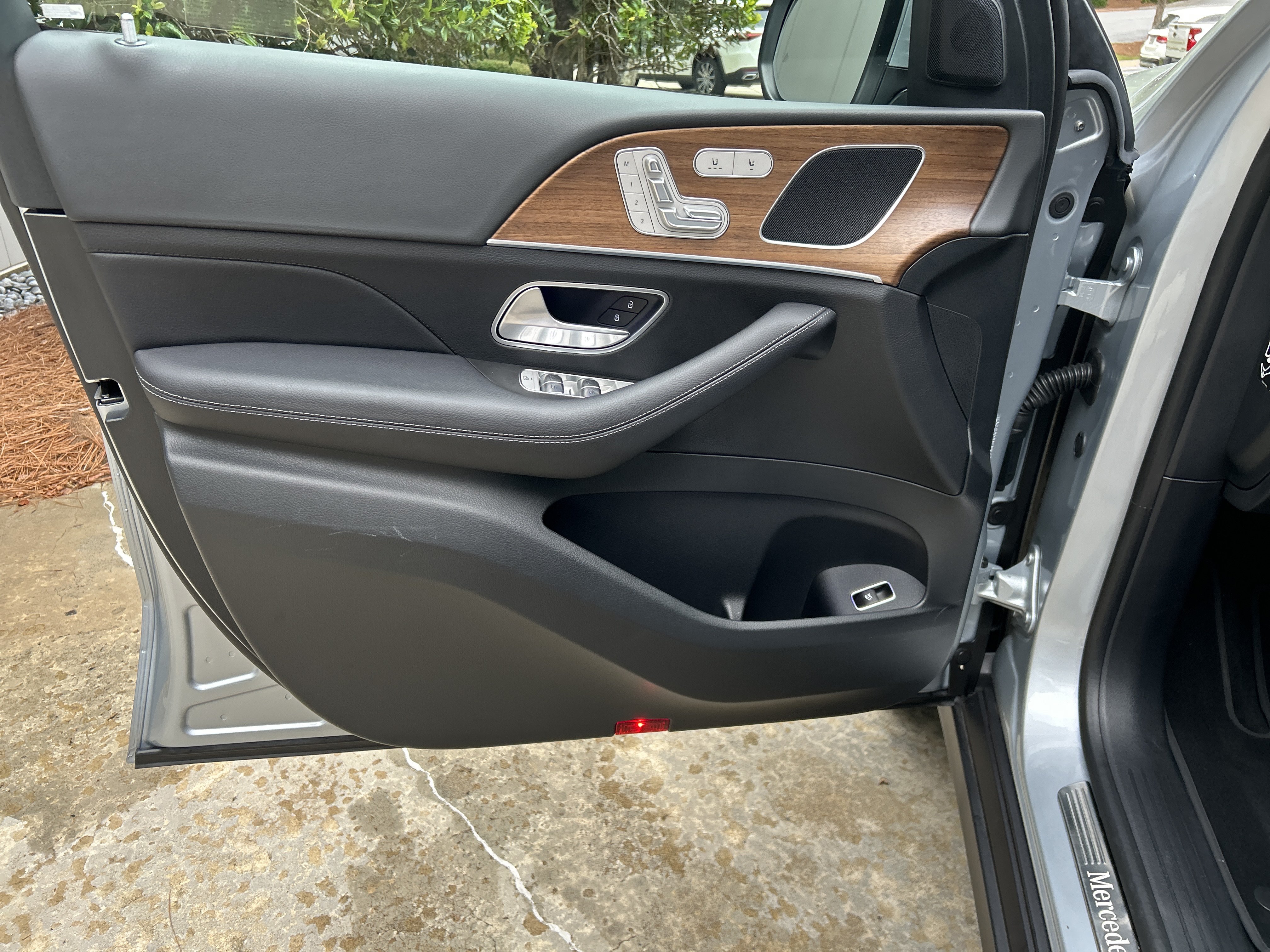 Certified 2025 Mercedes-Benz GLE 450 4MATIC image 16