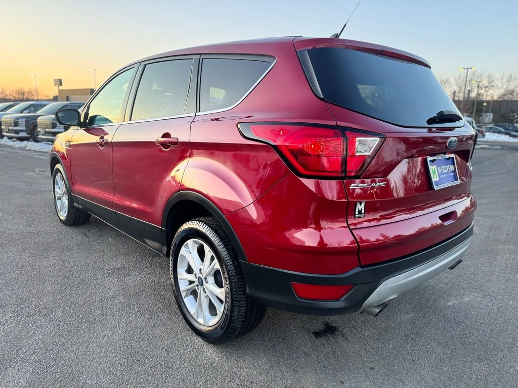 Used 2019 Ford Escape SE image 4